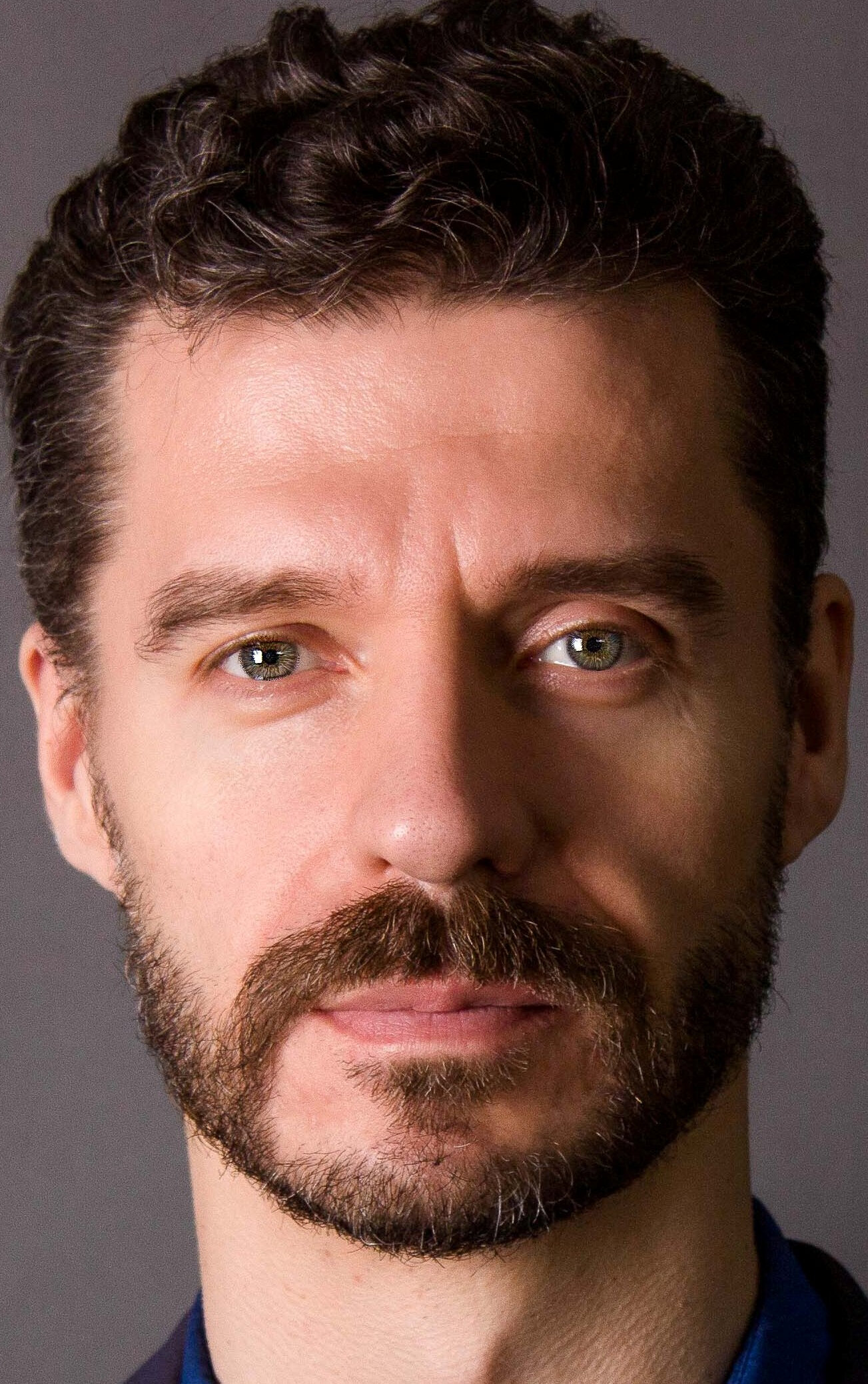 Anton Ushakov - 26 May, 1975 - Aktyor, Dublyaj aktyori